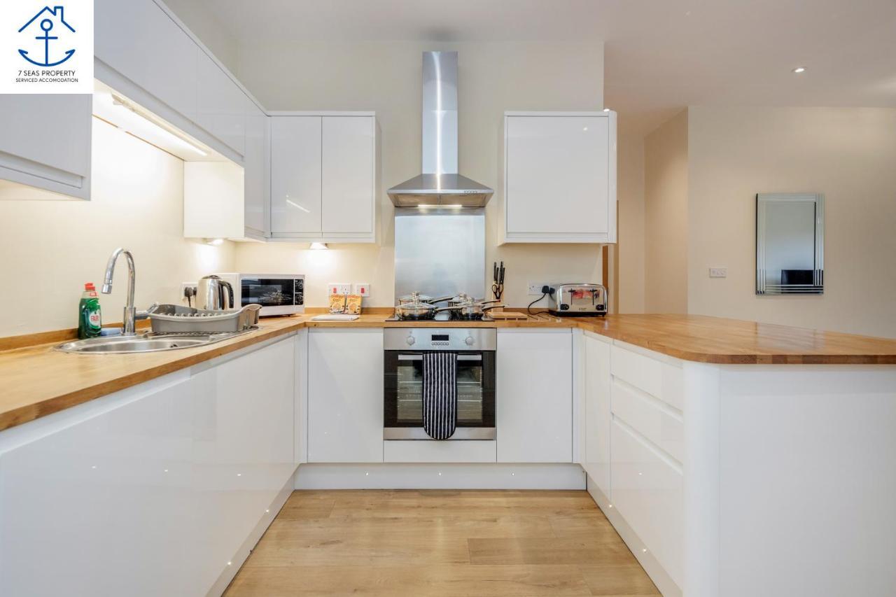 Spacious Luxury 2 Bed Apartment By 7 Seas Property Serviced Accommodation Maidenhead With Parking And Wifi 외부 사진